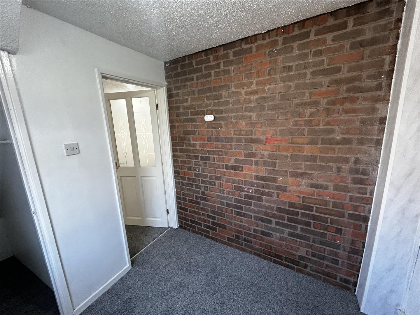 Fourth Avenue, Clase, Swansea, SA6 7LU